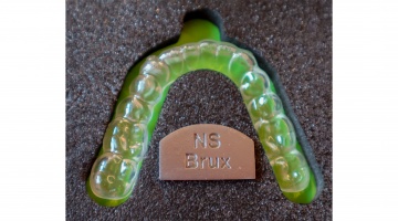 Aligneurs Ns Brux – Gouttière contre le bruxisme